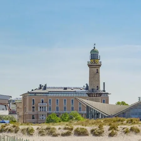 Steuerbord, Urlaub In Warnemuende